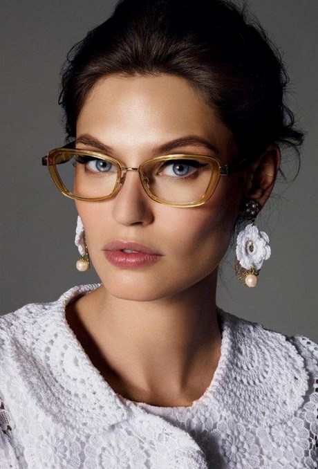Női szemüveg a 2020-2021-es látáshoz: divat trendek, fotók