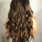Frizurák Női hosszú haj 2022