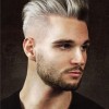 Férfi frizurák 2021 szürke haj